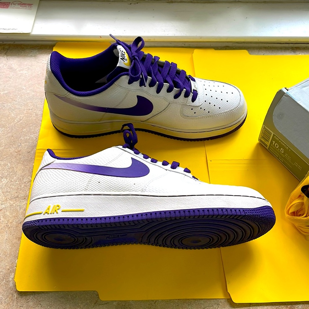 Nike Air Force 1 488298 143 Purple and Yellow Lakers Mens Size 10.5